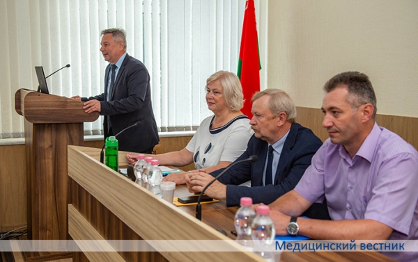 Минздрав провел обучающий семинар по охране труда		 
			Минздрав провел обучающий семинар по охране труда